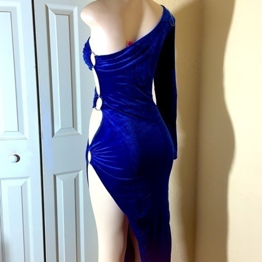 Sexy Blue velvet Maxi - Picture 8 of 8